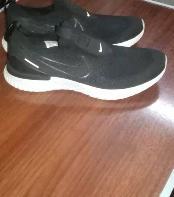 NIKE SNEEKERS FROM USA WITH GIFT 0