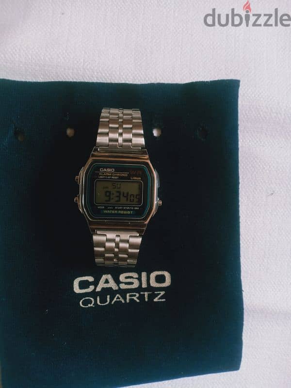 casio  كاسيو أرقام معدن بحاله فوق الممتازه 2