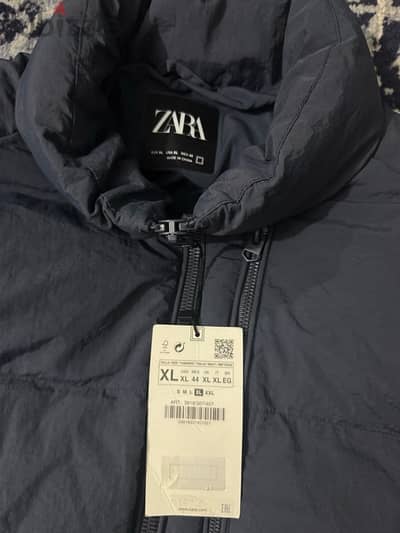 جاكت من zara اصلي من التوكيل لسه جديد سعره ف zara 6700