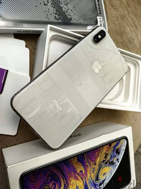 iphone XS Max 8