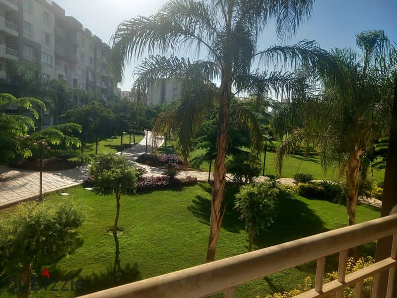 A great apartment for sale in Madinaty, 165m² with a wide garden view, first floor. 0