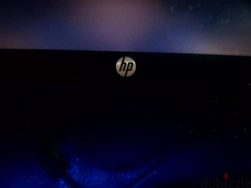 4 شاشات ٢٣ بوصة كمبيوتر hp  بدون قواعد 1