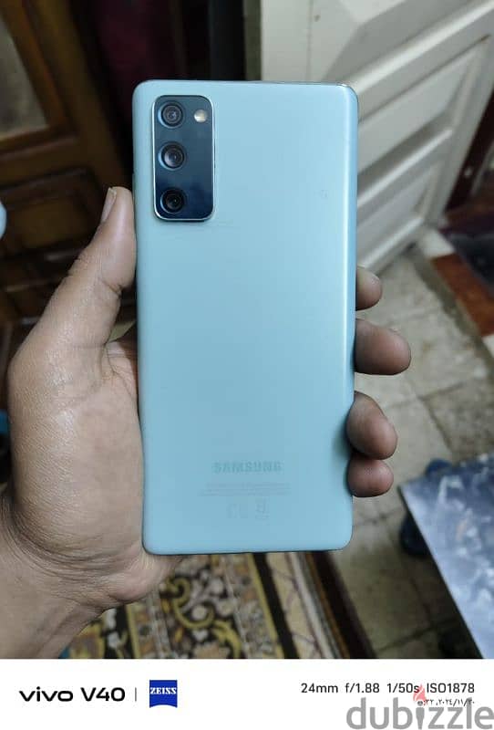 الفلاجشيب الغني عن التعريف s20fe samsung 1