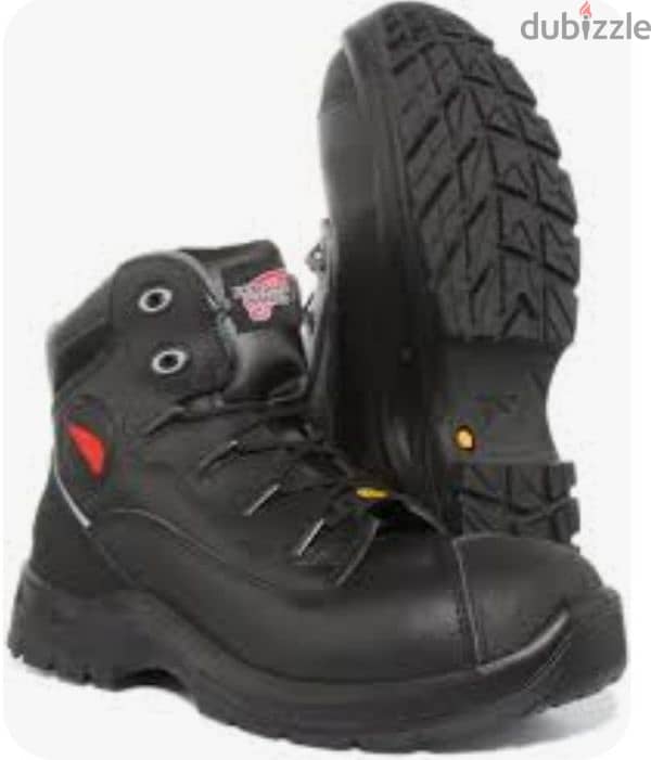 حذاء ريدوينج لونة أسود منتهي الشياكة . RedWing Boot 3205 1