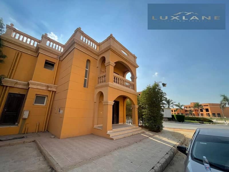 An independent villa for the price of a villa apartment in Stella Heliopolis 0