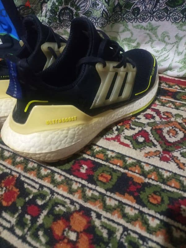 adidas ultra. boost. . orginal. . Siz. . 42 4