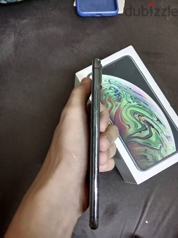 آيفون Xs max 1