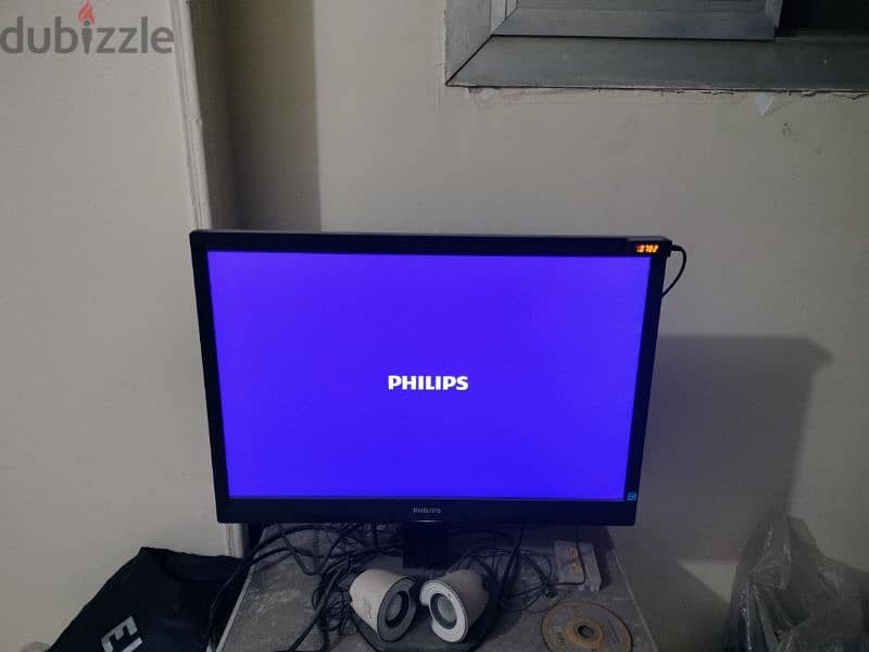 شاشه فليبس ٢٤ بوصه LED فرز اول بانل IPS بالقاعده بدون كابلات 0