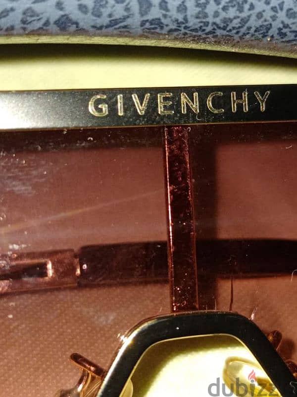 للبيع نظاره جيفنشيGIVENCHY  ‌ 2