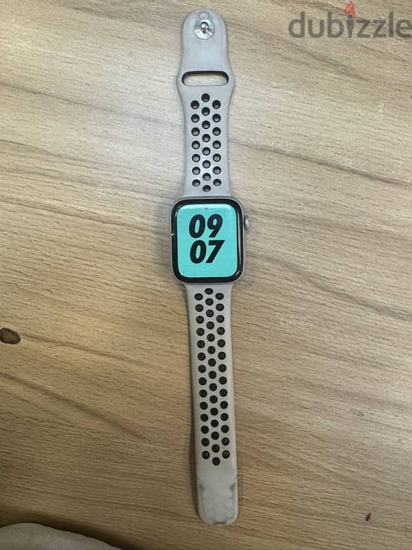 Apple Watch Series 5 Nike Edition 44m 0