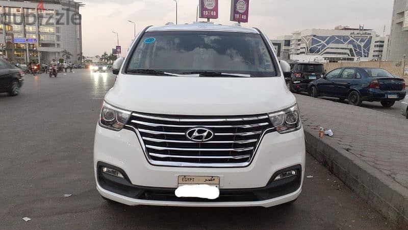 Hyundai H1 van for rent with driver - هيونداي للإيجار مع السائق 0