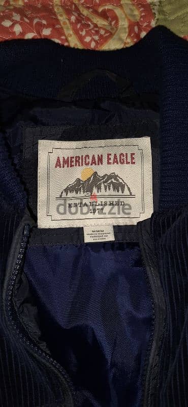 فيست بومب ماركة AMERICAN  EAGLE 4