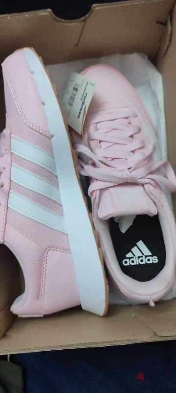 Adidas shoes original new 37 1/3 اديداس 4