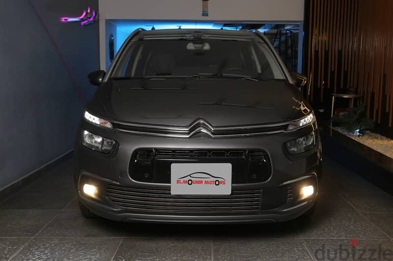 بحالة الزيرو Citroen c4 spacetoure 0