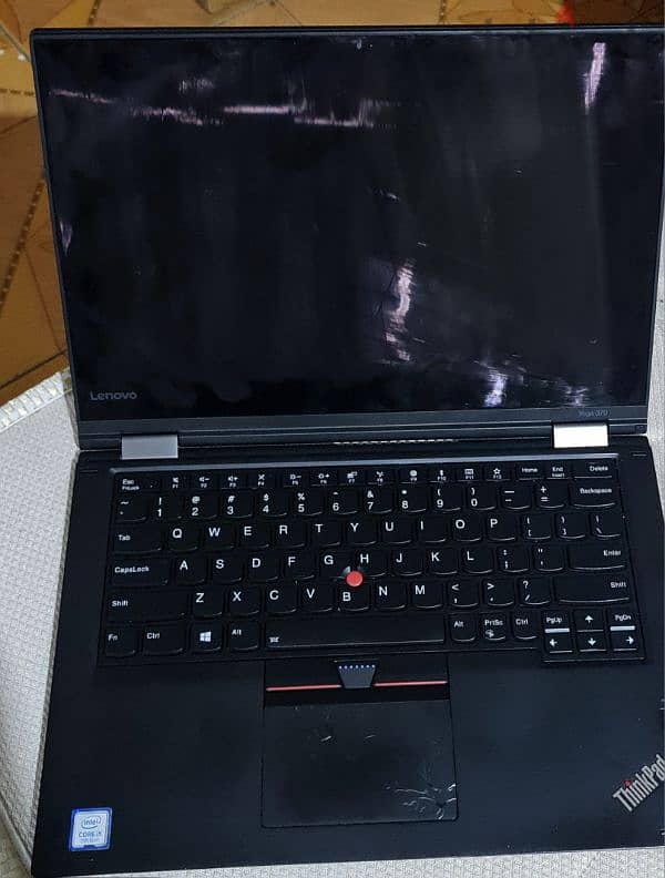 Lenovo Thinkpad Yoga 370 7