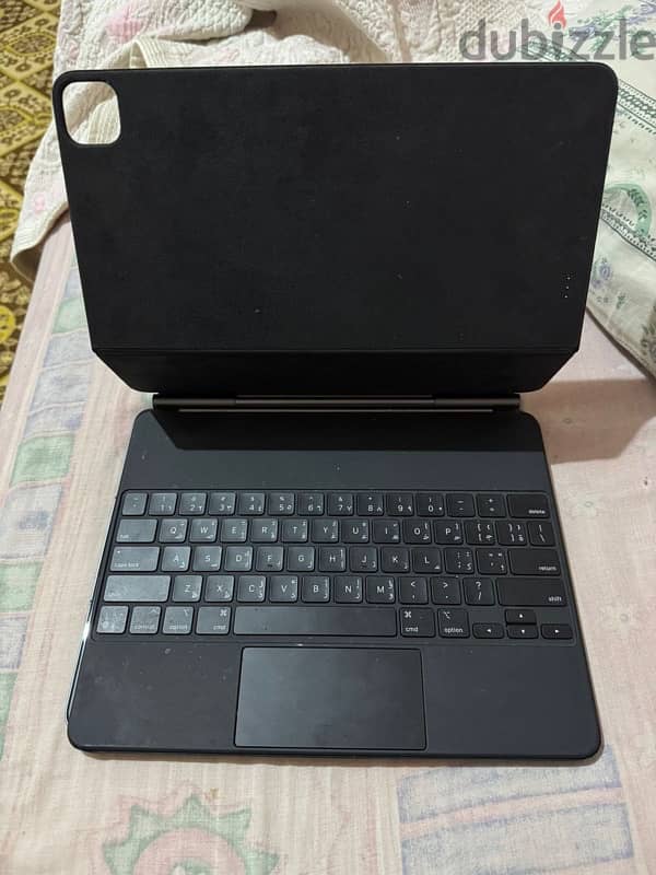 ipad pro m1 2021 256 12.9 inch with box and all acc ايباد برو 1