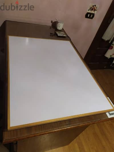 Engineering drawing board 77x57 (ترابيزة رسم هندسي)