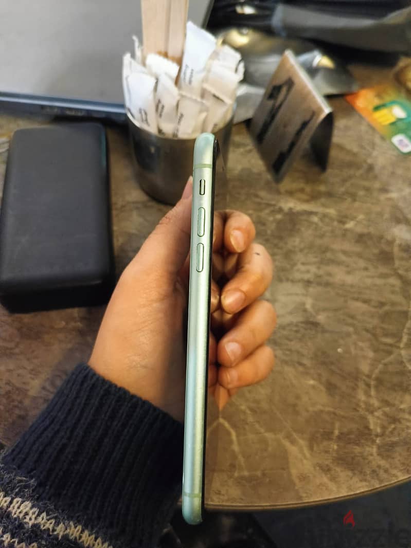 Iphone 11 green شريحتين 5