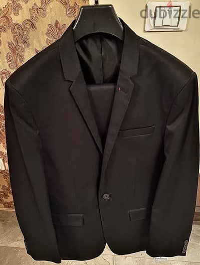 بدلة سوداء - Black suit