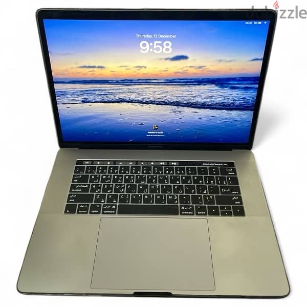 MacBook Pro 2018 15 inch 0