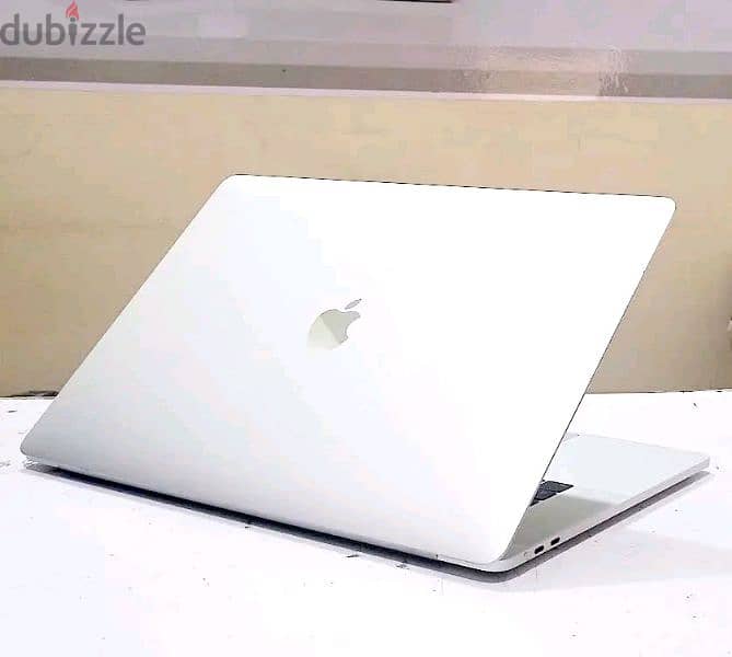 MacBook pro 2016 i7 0