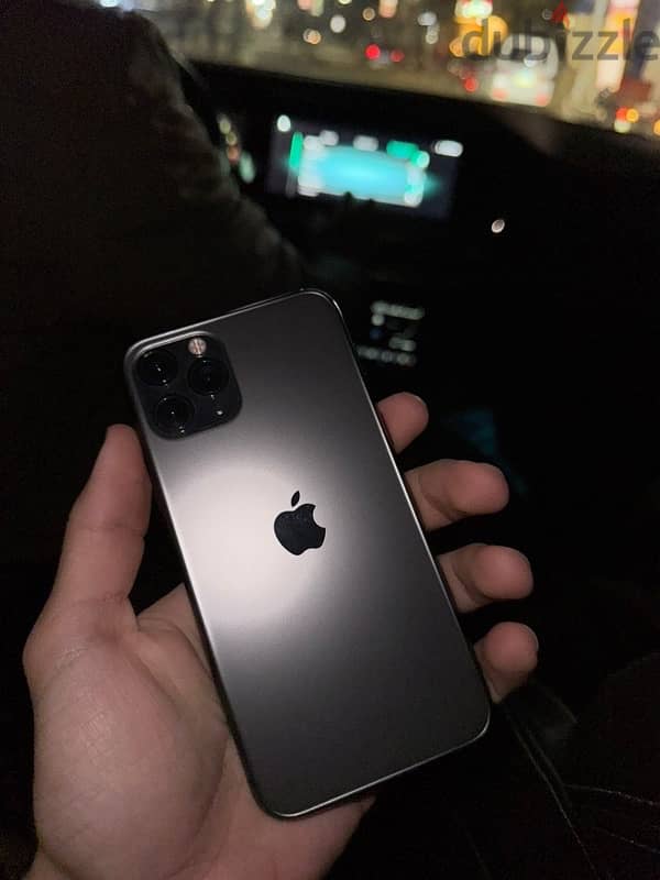 i phone 11 pro ايفون ١١ برو 0