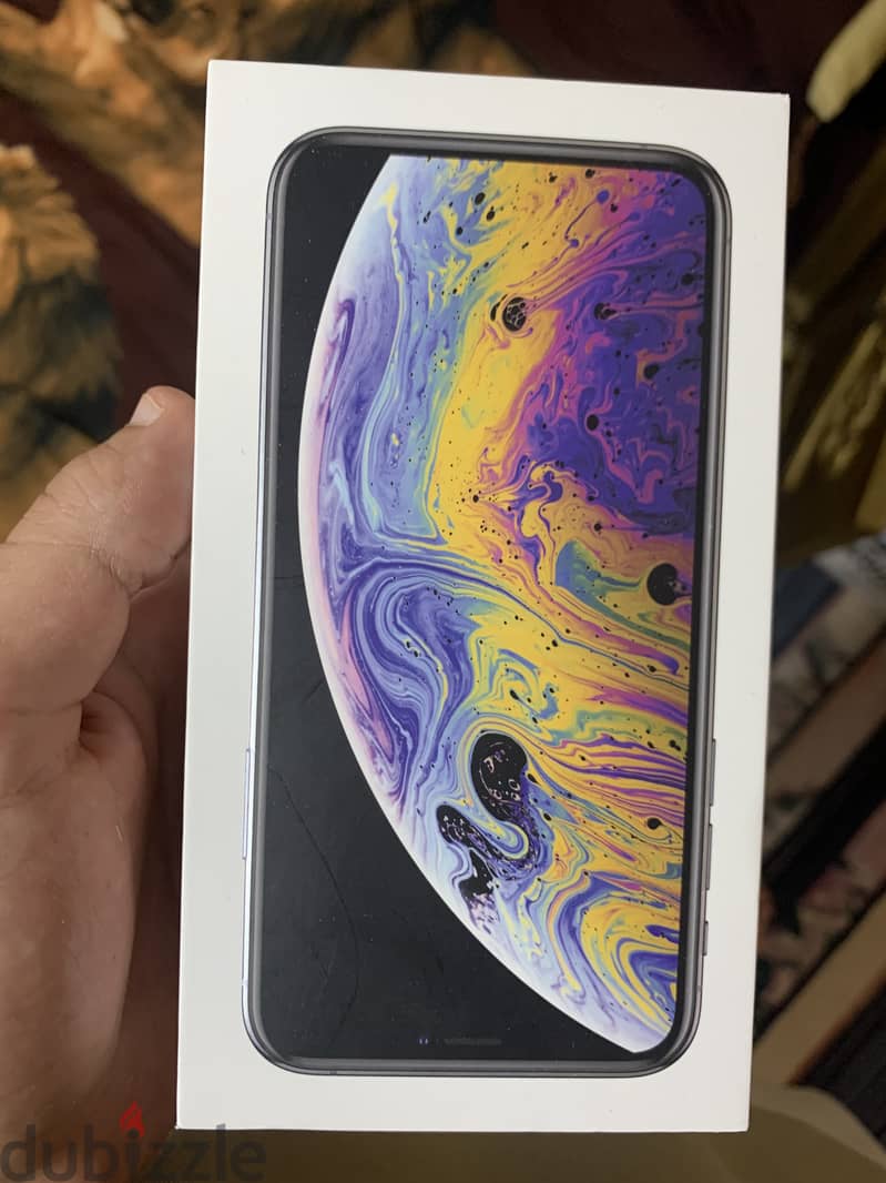 Iphone XS 64 giga with box good condition 3