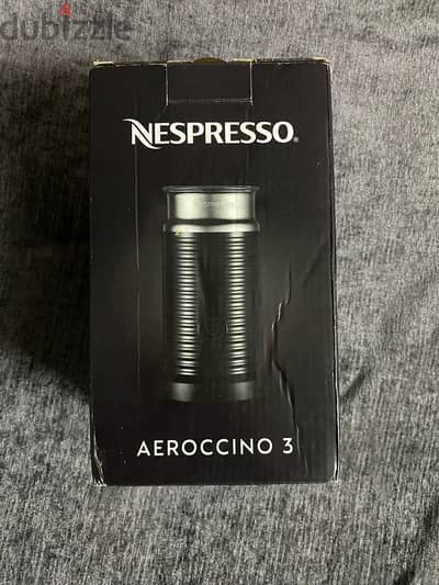 Nespresso  A E R O C C I N O  3 red milk frother