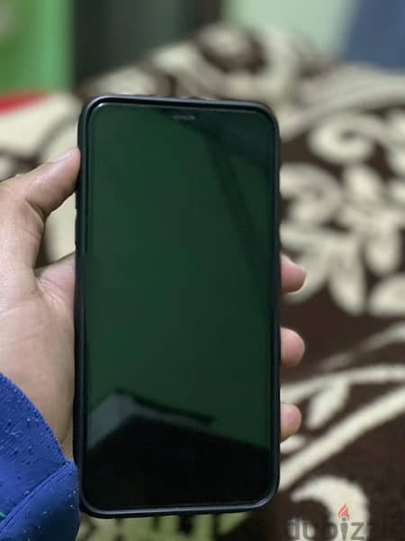 iphone 11 pro max for sale no scratches with box 5