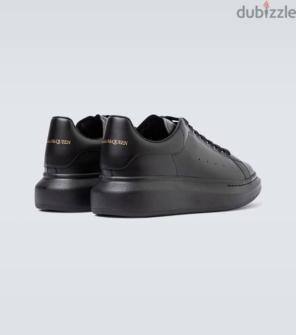 Original Alexander Mcqueen black استعمال مره واحده فقط 0