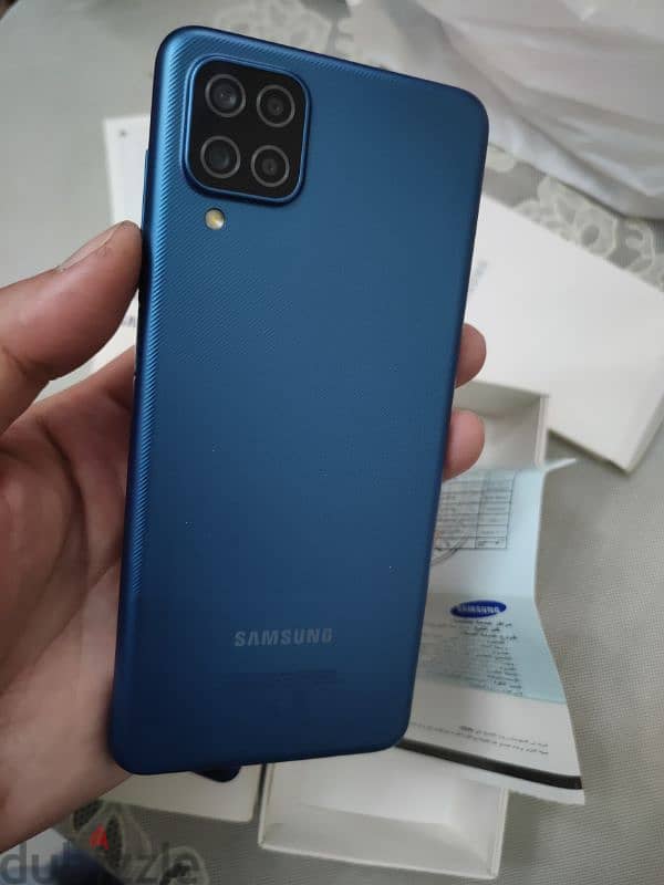 سامسونج samsung a12 حالة الزيرو معاة العلبة 0