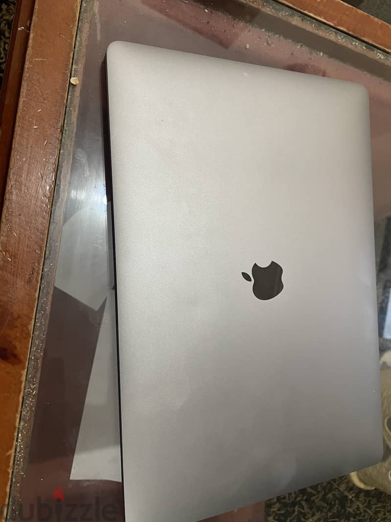 Apple A1990 MacBook Pro Mid 2018 0