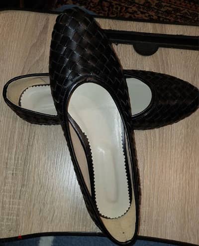 black flats 41