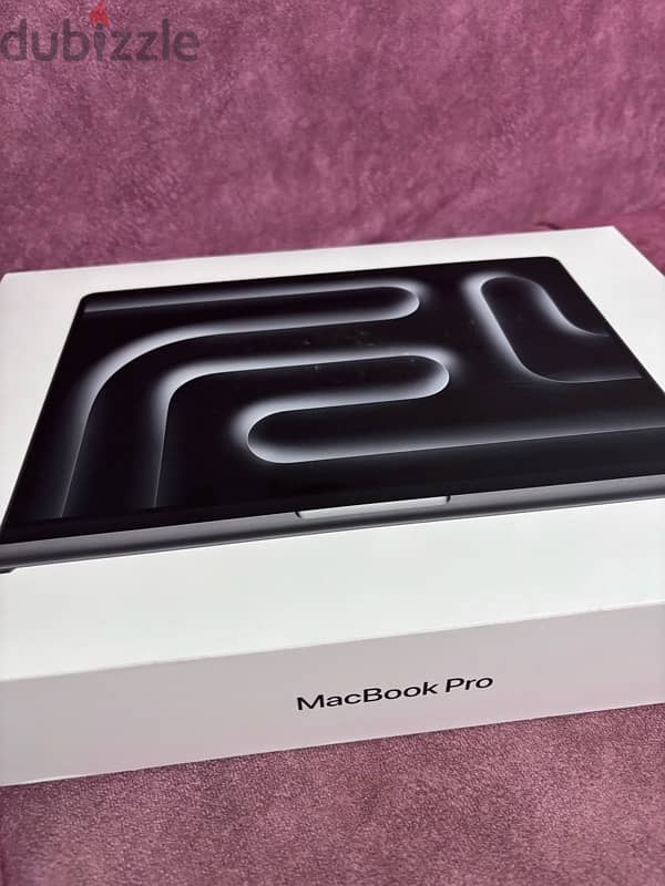 MacBook Pro - M3 Pro - 18GB Ram - 512GB Storage - Free - Space Black 0