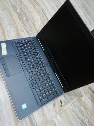 Dell Precision 7520