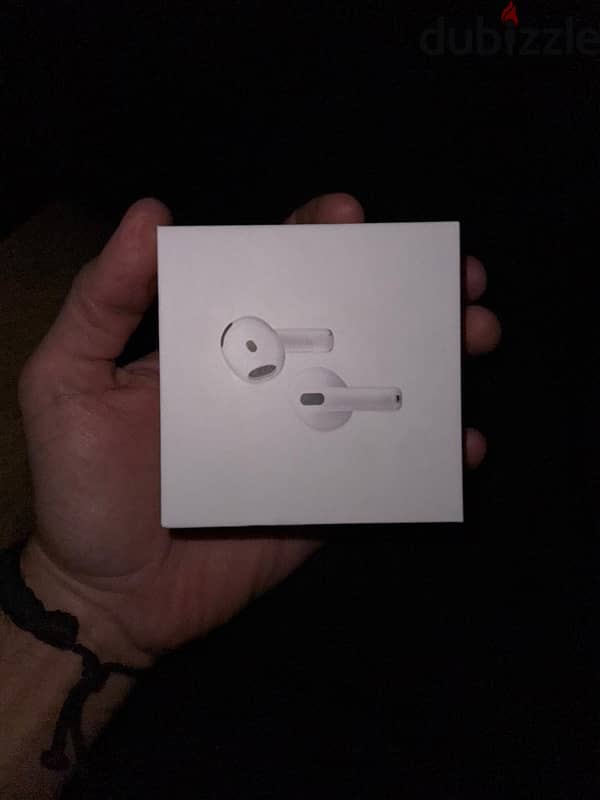 Apple AirPods 4 3