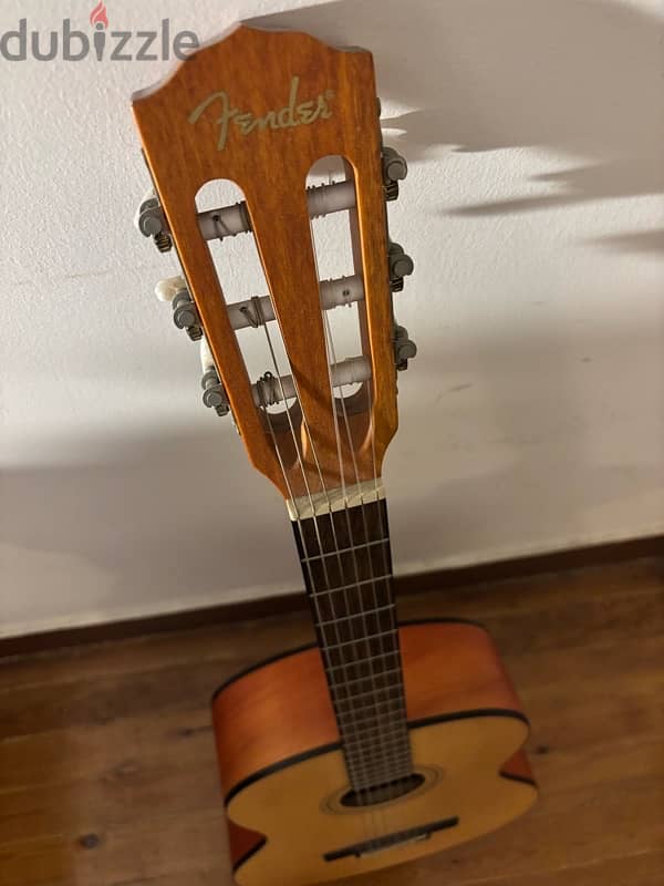 Fender classical guitar ESC105 3