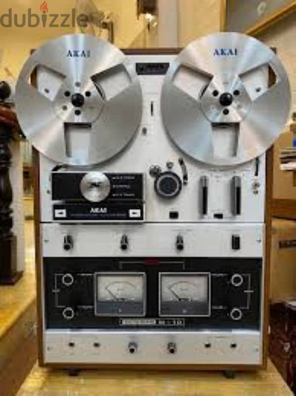 AKAI M-10 reel to reel stereo recorder 1