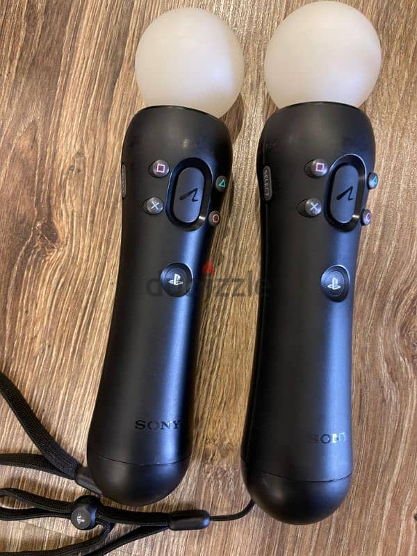 playstation 4 vr & joysticks 3