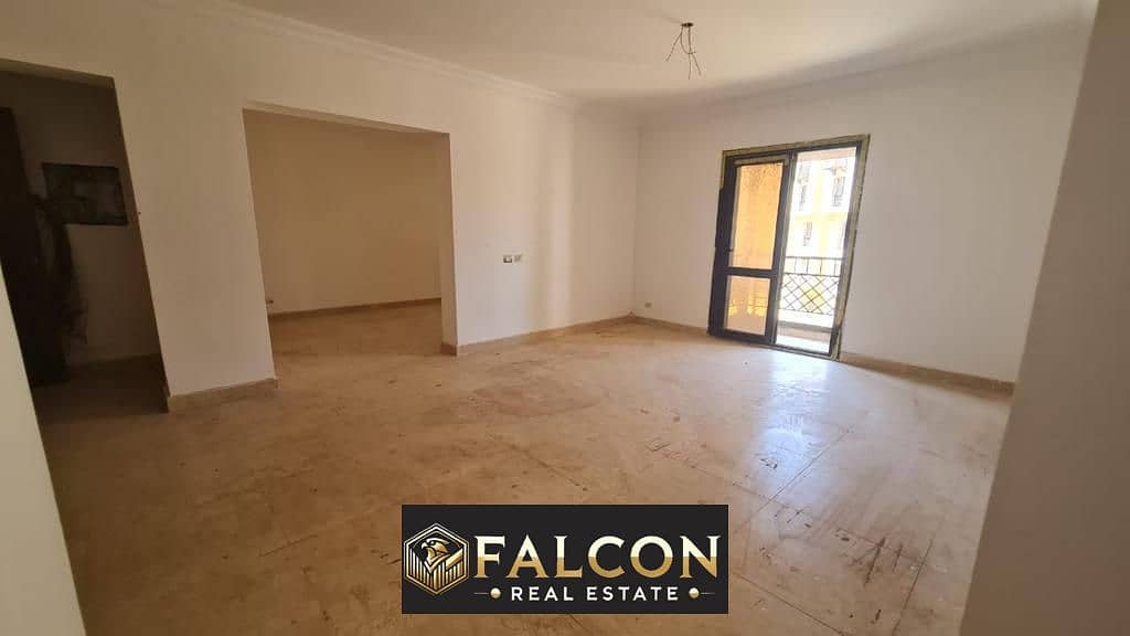 Distinctive apartment for immediate delivery, directly in front of Salah Salem Road, in downtown Cairo 0