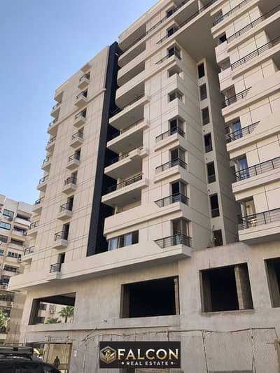 For sale, an apartment with immediate delivery, a bargain, with a down payment of 990 thousand, in Nasr City, next to City Stars Mall, directly on El-