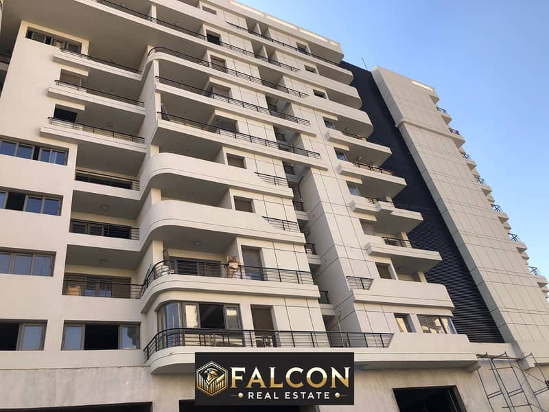 For sale, an apartment of 165 square meters, immediate delivery, a bargain, in a distinguished location in Nasr City, directly next to City Stars Mall 0