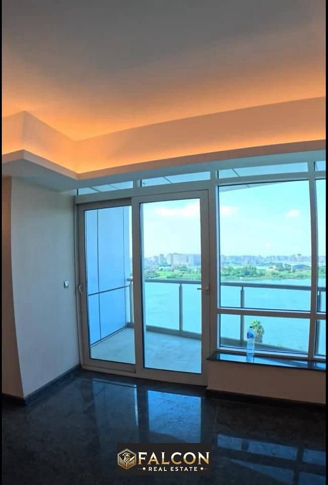 Serviced Apartment by Gloria 40m  with a Panoramic Nile view, first row directly on the Nile, appliances and air conditioners 0