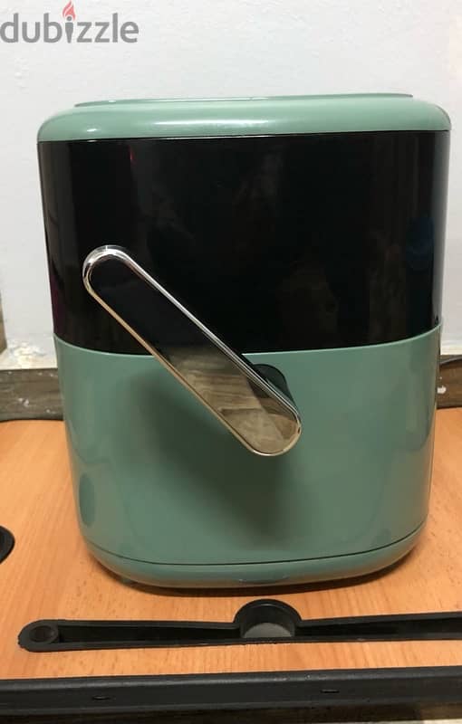 Air fryer 6L In excellent condition 2