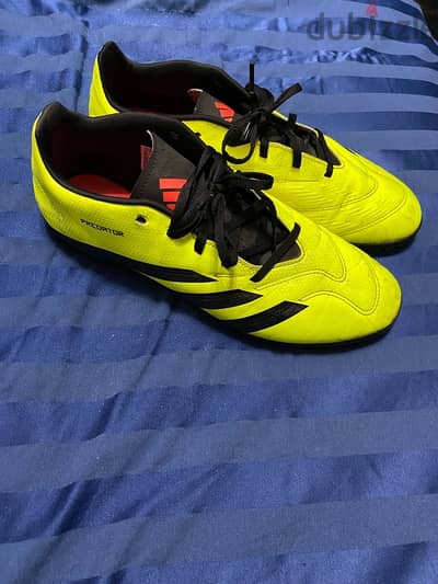 ADIDAS PREDATOR CLUB TURF SOCCER CLEATS