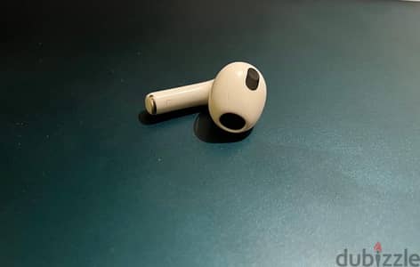 Airpods 3 - Left earpiece