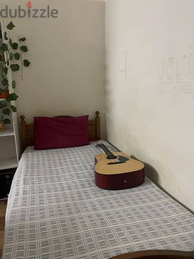 wooden bed - سرير خشب زان