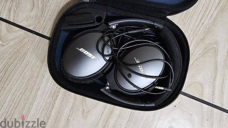 Bose Quietcomfort 25 noice canceling headphones سماعات 0