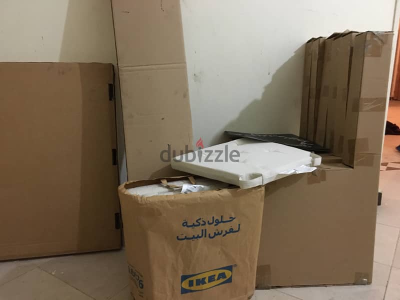 ترابيزة سفرة من ايكيا مع ٦ كراسي من IKEA مع باد اسفنج للكراسي 10