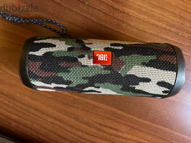 JBL  flip 4 1